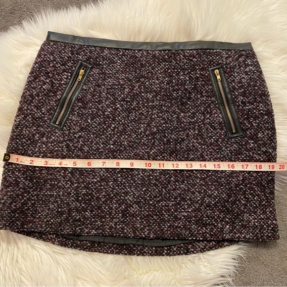 Purple bouclé mini skirt - Picture 6 of 7